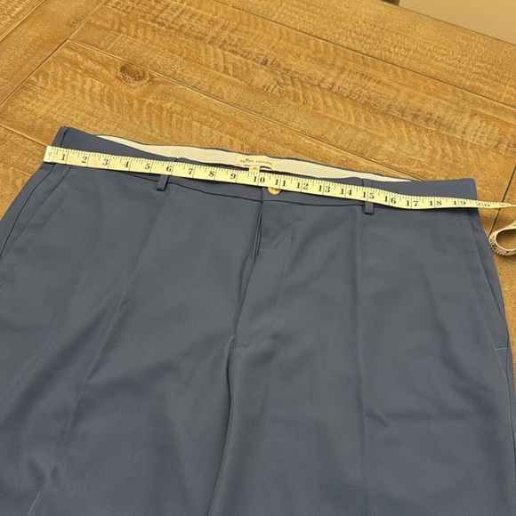 Peter Millar Shorts - Picture 3 of 7
